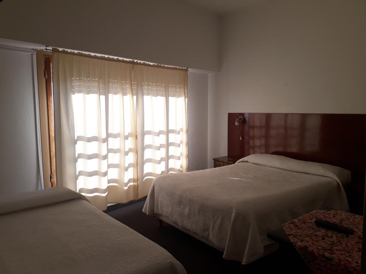 Hotel Yanco Пуэрто-Мадрин Экстерьер фото